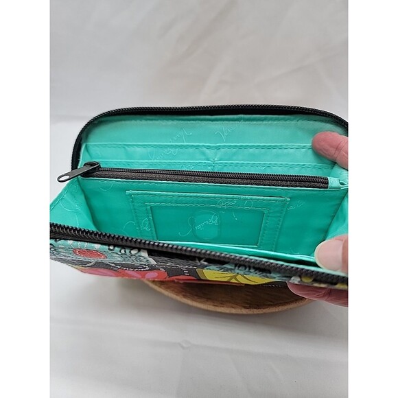 Vera Bradley Accordion Wallet Brown Multicolored Medallion Faux Leather 7.5x4 - Picture 12 of 12